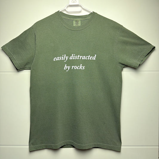 Easily Distracted by Rocks – Vintage Collector Tee